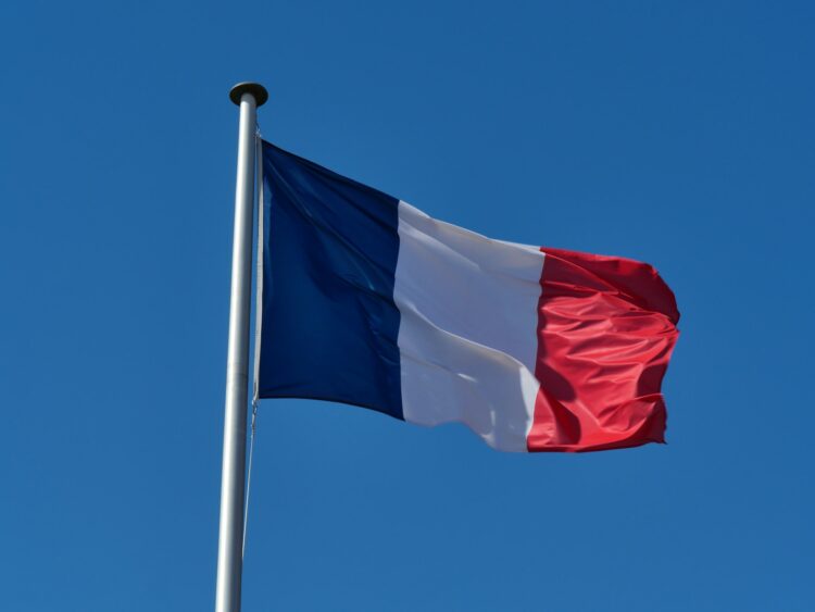 Audiovisuel public : un rapport explosif au cœur d’un vote décisif à l’Assemblée