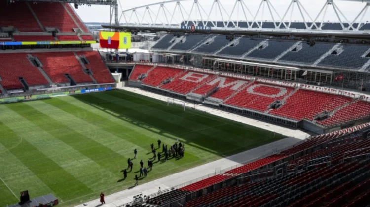 Toronto moves to scrap plan to charge $10 fee for World Cup fan festival