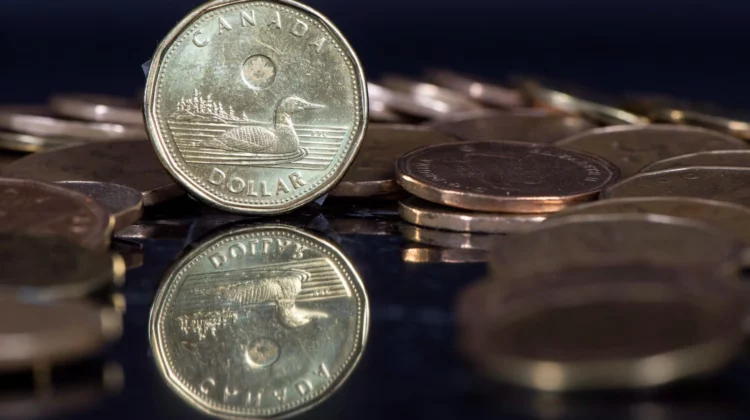 Canadian dollar set for strongest monthly rise in a year on expectations of rate hikes
