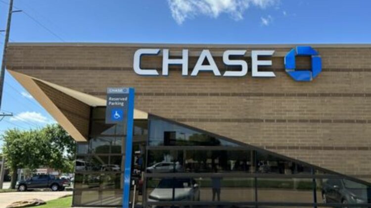 Chase Bank Spoof Call Scam 2026: FBI Warns of Rising Fake Banking Calls Stealing Thousands