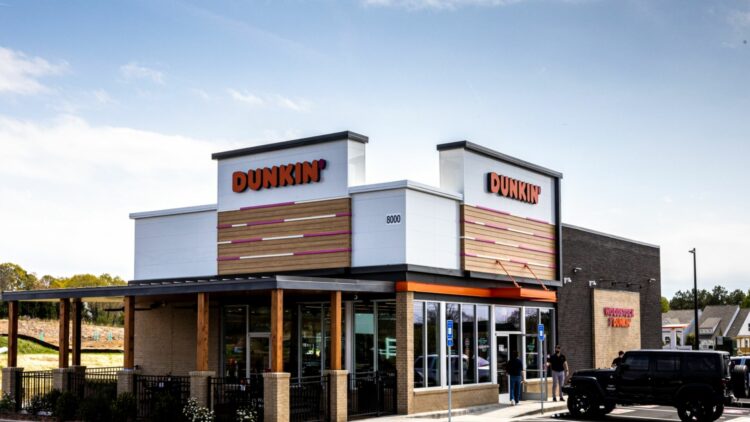 Dunkin Donuts Canada Is Making a Massive Comeback: Dunkin Donuts Coffee Canada Expansion Begins as Foodtastic Brings Dunkin’ Back to Compete With Tim Hortons