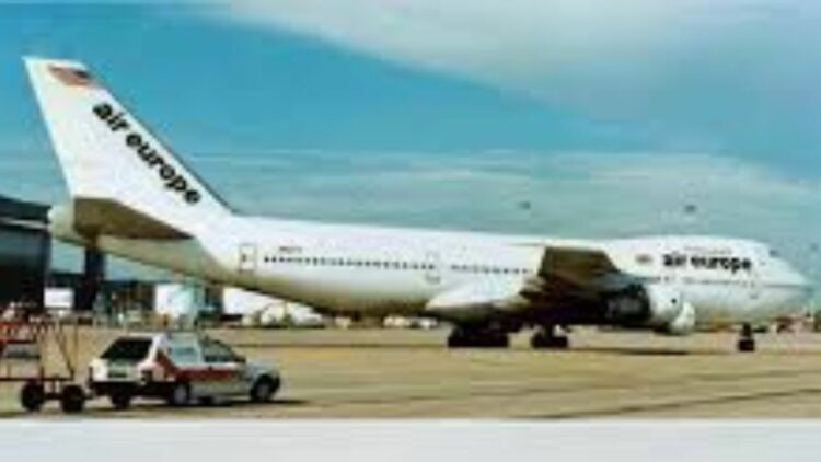 Europe Flight Chaos Intensifies: Massive Travel Disruptions Hit France, Italy, Germany, UK, Austria, Netherlands, Switzerland and Turkey as Airlines Battle 183 Cancellations and 1,934 Delays