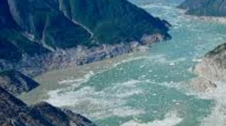 Massive Alaska Megatsunami Shock: 500-Metre Wall of Water Reveals Hidden Climate Danger in Remote Fjord