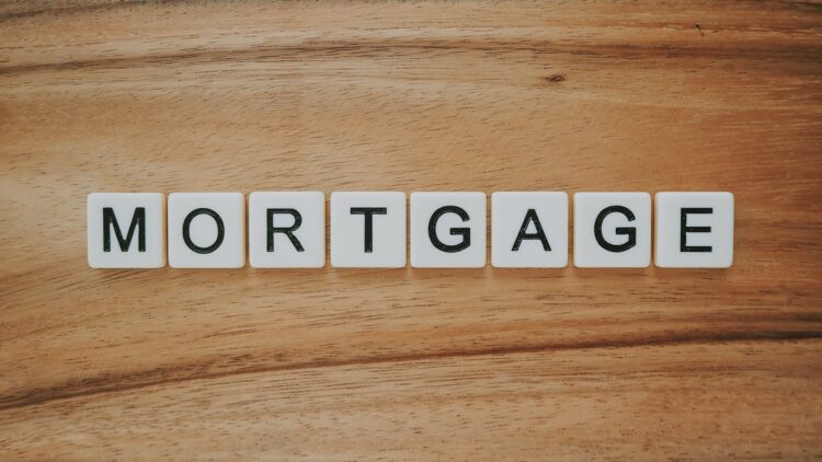 Mortgage Refinance Rates Surge to 6.74% in May 2026: Homeowners Face Tough Decisions as Refi Costs Stay High Across the U.S.