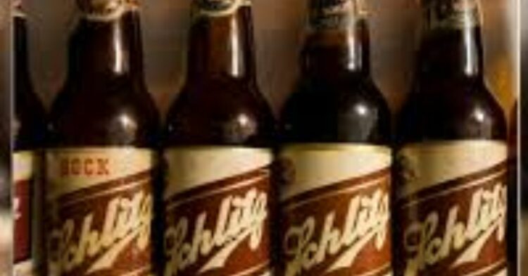 Schlitz Beer Discontinued After 175 Years: America’s Legendary Milwaukee Beer Brand Faces Emotional Farewell as Pabst Puts Schlitz Beer on Hiatus