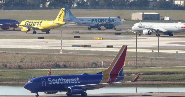 Flights Disrupted Across the US as Illinois, Texas, Massachusetts, New York, Washington, Minnesota, Tennessee, Ohio, Wisconsin, and Other States Report 517 Cancellations and 2,778 Delays, Affecting United, American, Southwest, JetBlue, and More Airlines