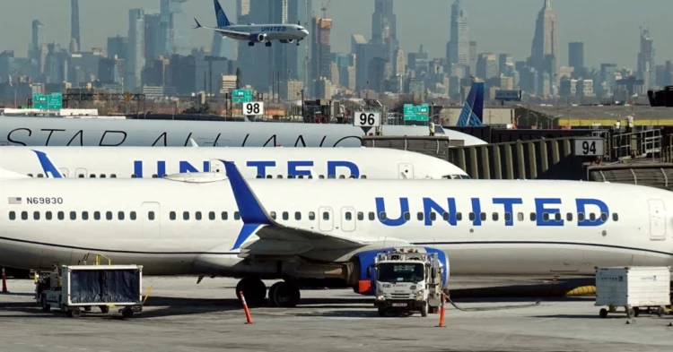 United Airlines Flight UAL1340, a Boeing 737 MAX 9 Operating from Houston to Newark, Diverts to Washington Dulles International Airport, United States What You Need to Know
